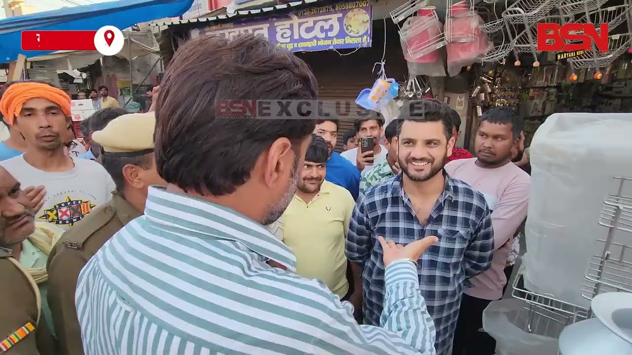 स्टे है तो बाहर लगाने का लाइसेन्स मिल गया है,? बाहर कुछ लगा तो दुकान सील करुंगा...छूट गया तो देखें