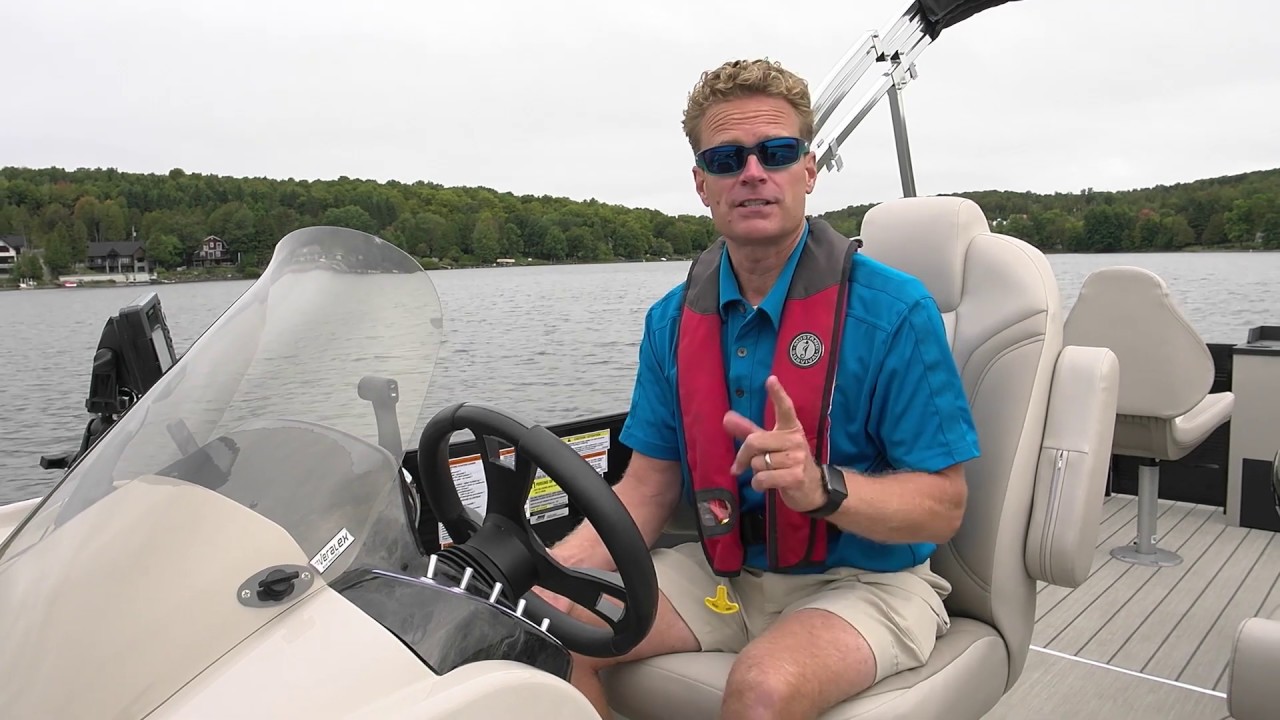 Jon Blaicher tests the 2019 Princecraft Sportfisher LX 25-4S in Princeville, Quebec