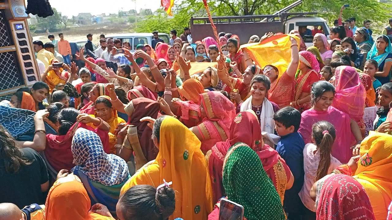 Surajgarh Nishan Padyatra | निशान पदयात्रा में झूमे श्रद्धालु | Vivek Saini