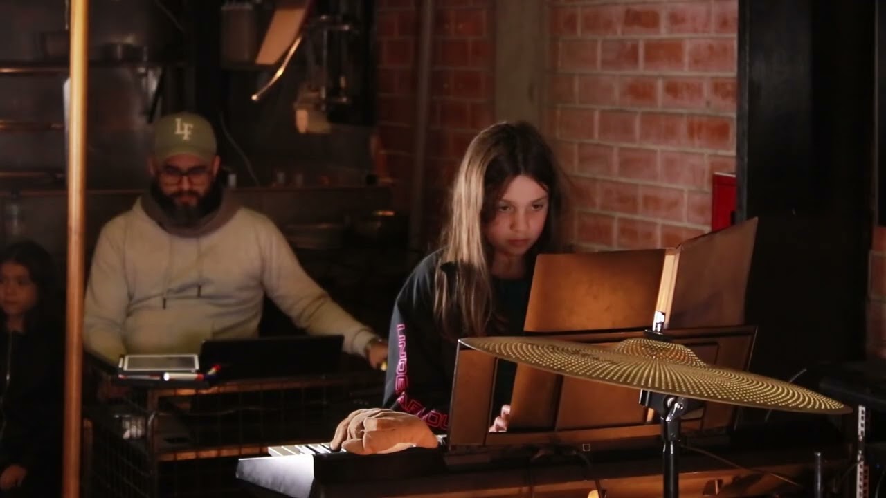 Leyla Dellepiane - Himno a la Alegria - Piano