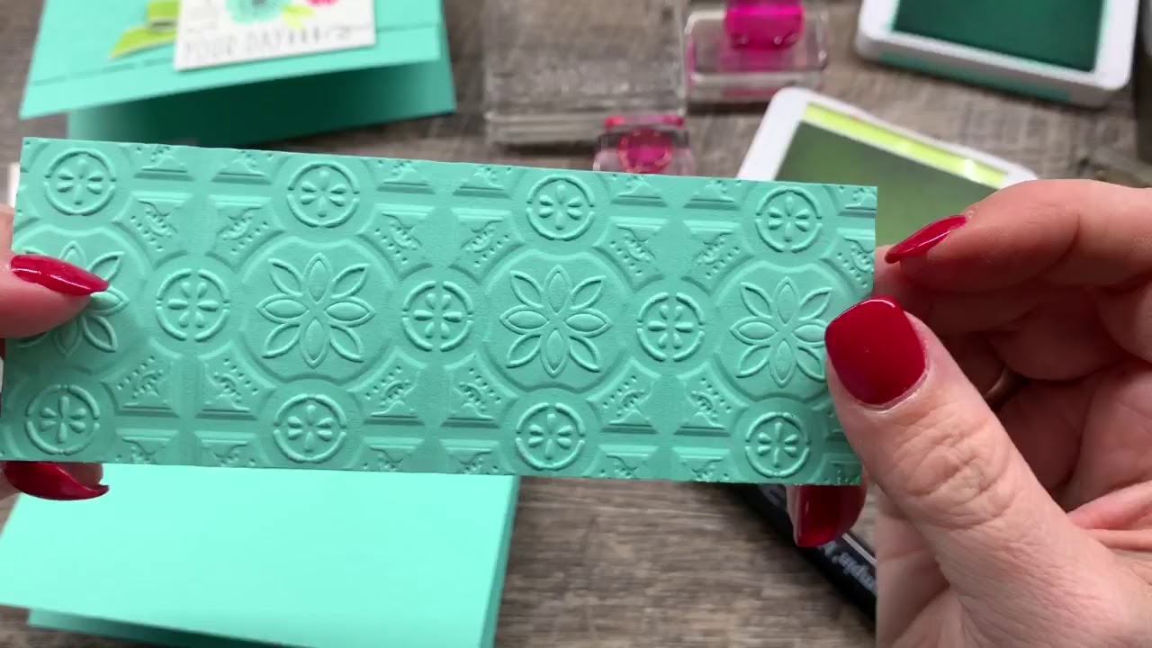 How to create Hilights on your stamped images with Alcohol Markers