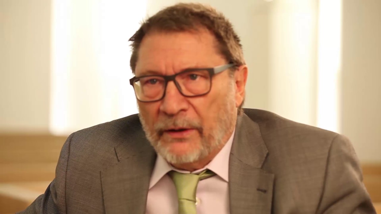 Entrevista al fundador del Instituto Emmanuel Mounier
