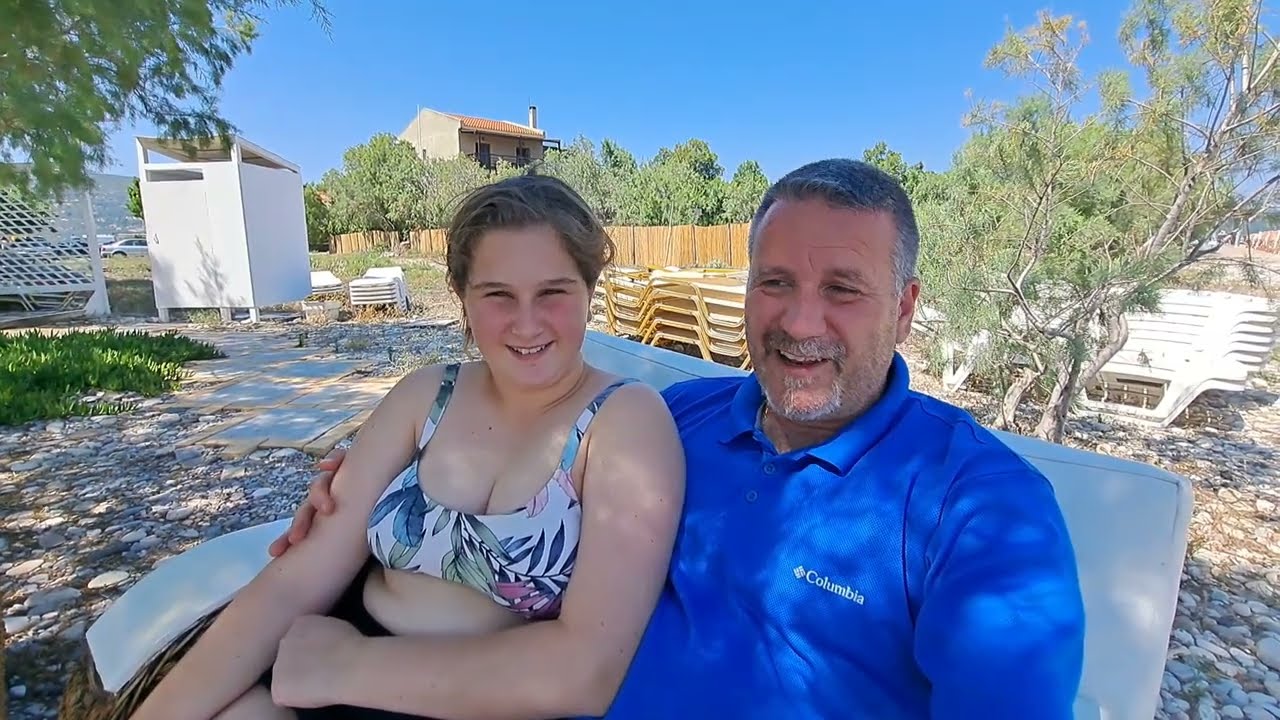 Φάγαμε ήπιαμε κάναμε μπάνιο στο  καφέ εστιατόριο ΠΟΡΟΣ ΣΤΟ ΠΟΤΟΚΑΚΙ ΣΑΜΟΥ