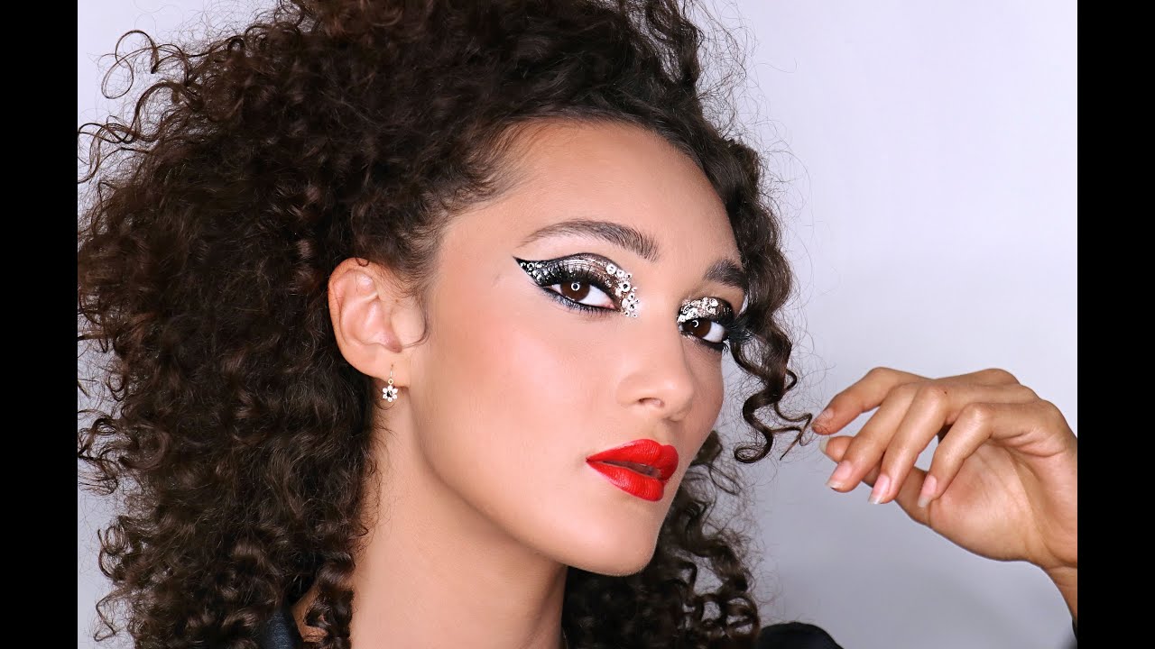 Disco glam makeup tutoriel : des strass et des paillettes !