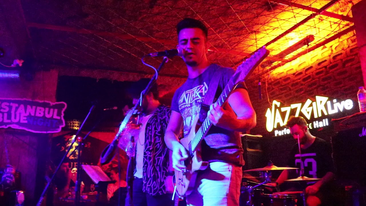 Başıbozuk-Gurbet (Cover Canlı Performans)