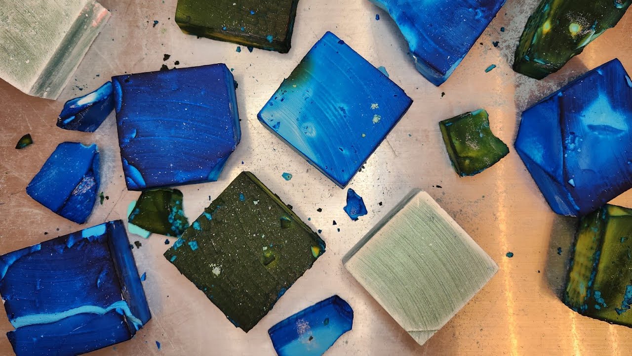 'Say Hello to My Little Friend' (Dyed Chalk that is) | ASMR