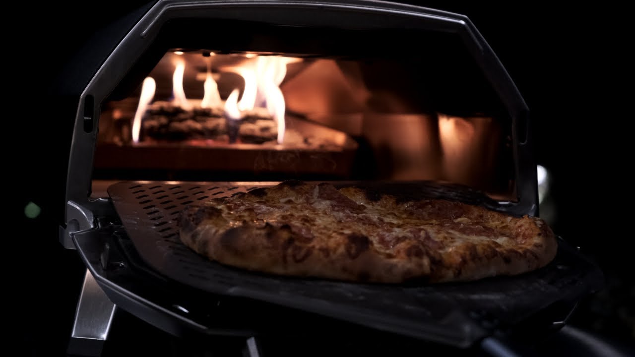 Ooni Karu 16: WOOD FIRED PIZZA