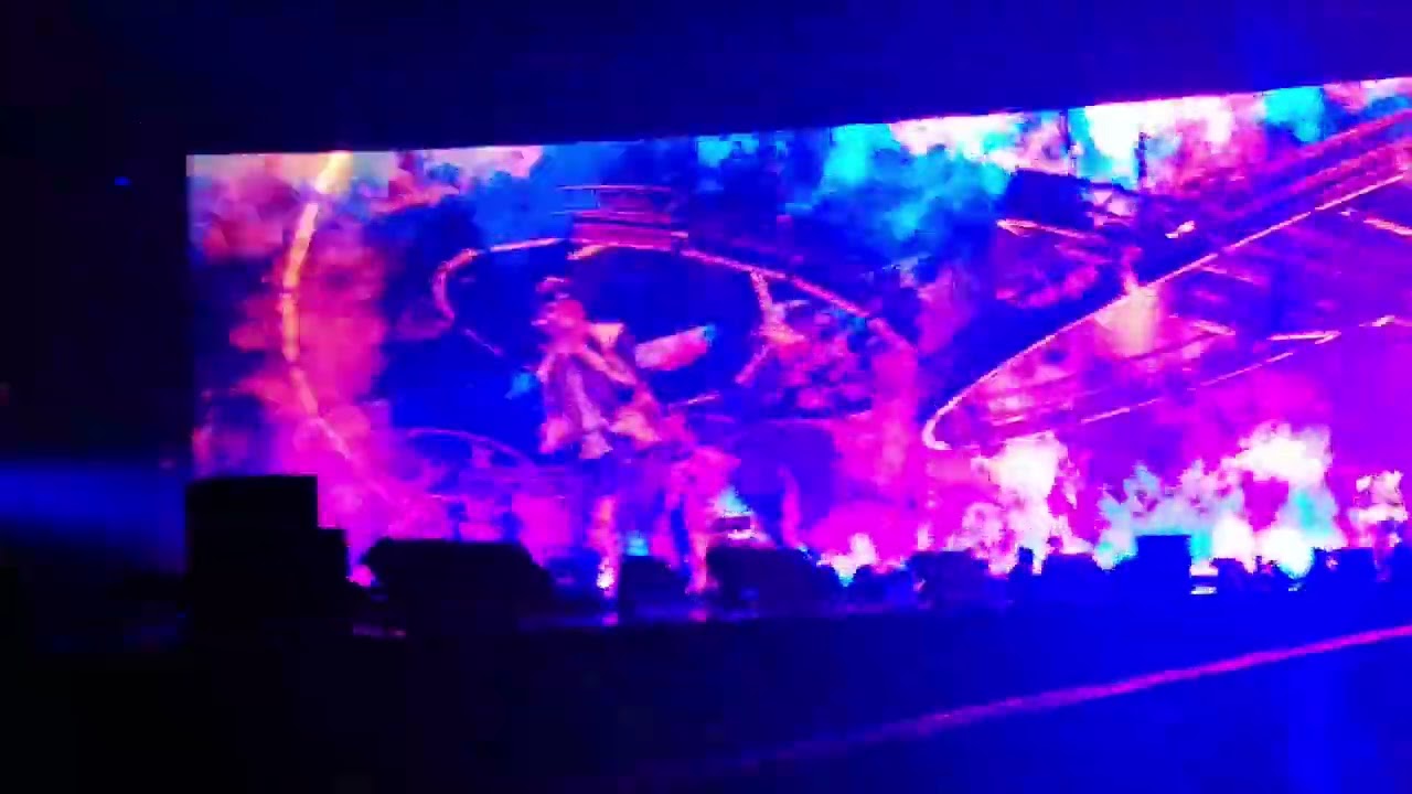 M. Pokora - Elle me contrôle (Epicentre Tour)