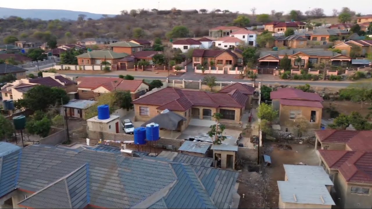 MORE BEAUTIFUL HOUSES: VENDA: BIABA: NZHELELE:🇿🇦