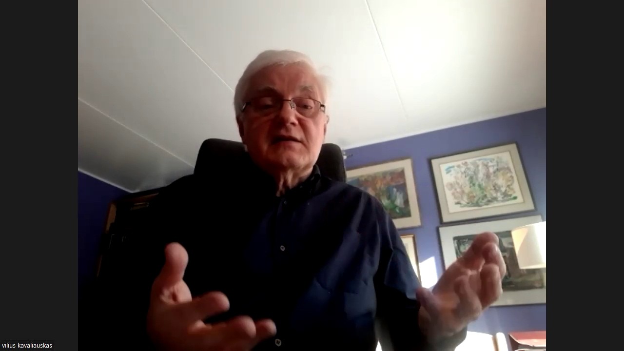 Kaip šuniui penkta koja: Kapčiamiesčiui - poligonas, o žydams - sporto rūmai?