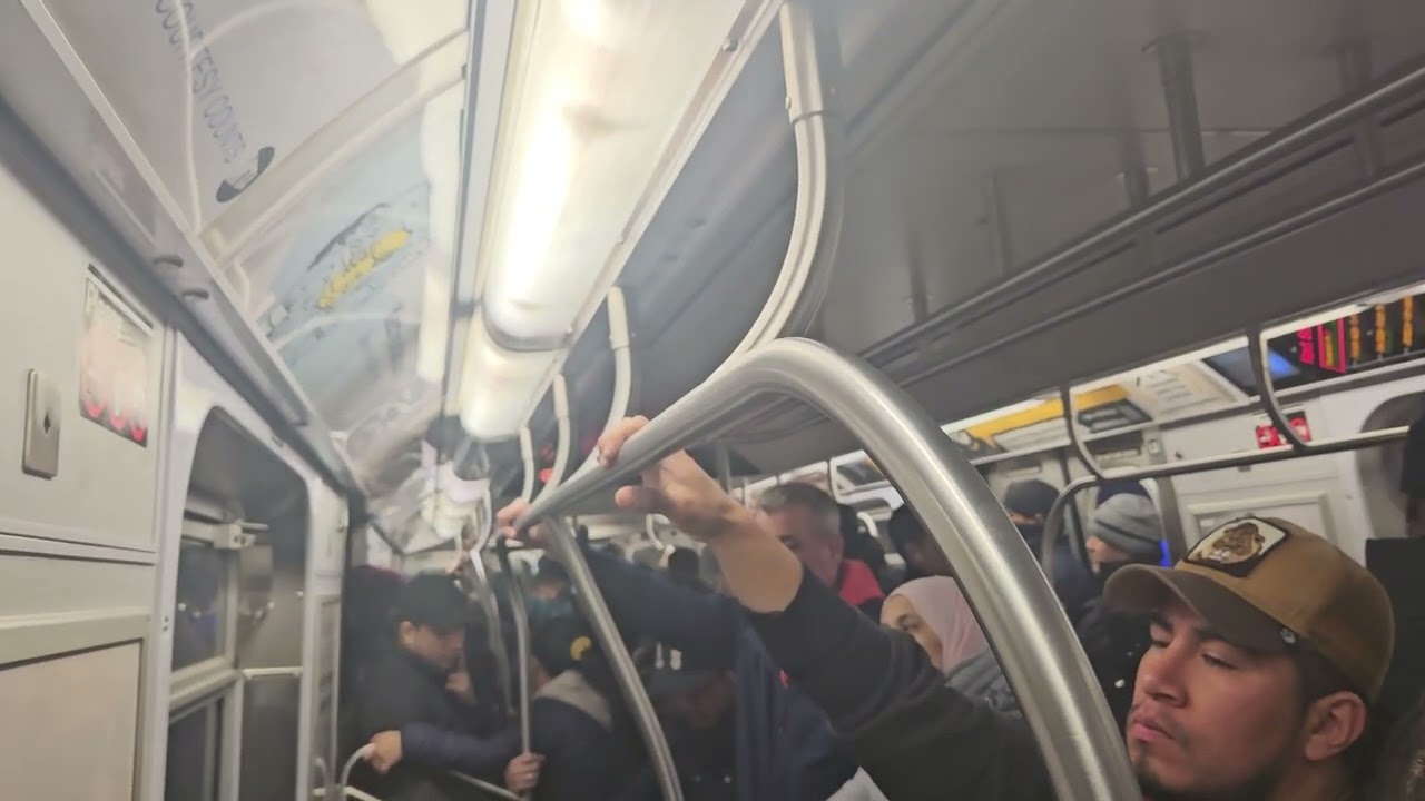 Queens Bound E Train To Jamaica Center-Parsons/Archer, Queens @ Lexington Avenue/53RD Street