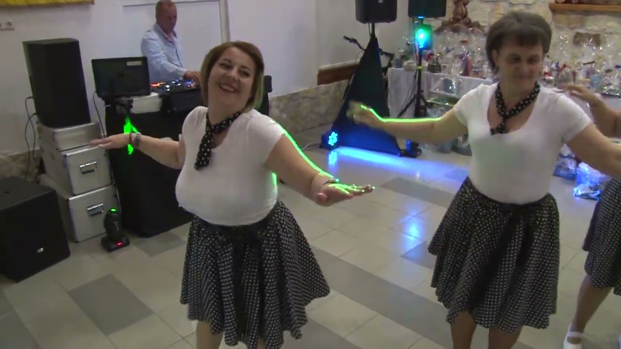 Lurkó-ház Óvoda Bekecs - Retro-party - 2023. - Pedagógus-szülő tánc