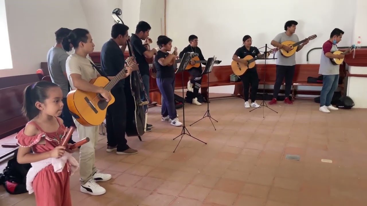 Madre de los pobres | Cesáreo Gabarain | Canto Mariano de Salida