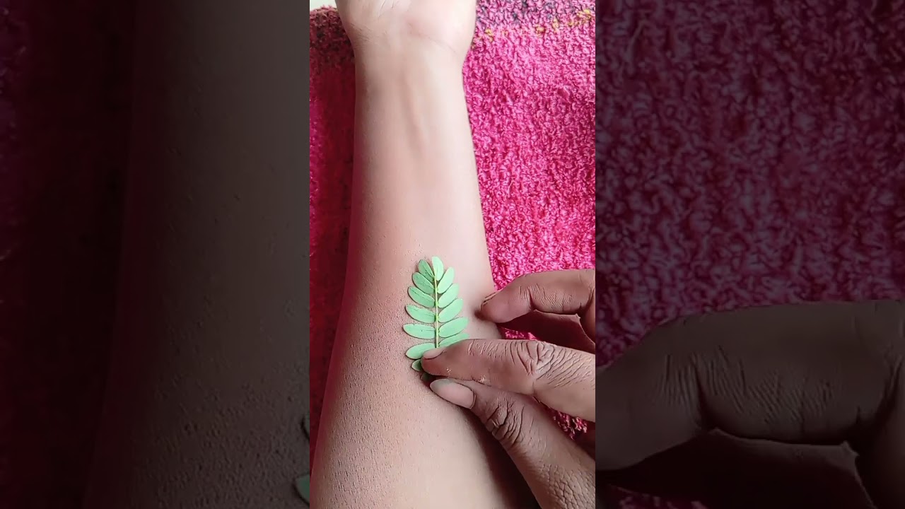 leaf design mehndi 🌿🙋&zwj;♀️#mehndi #design #viralshort #viralvideo