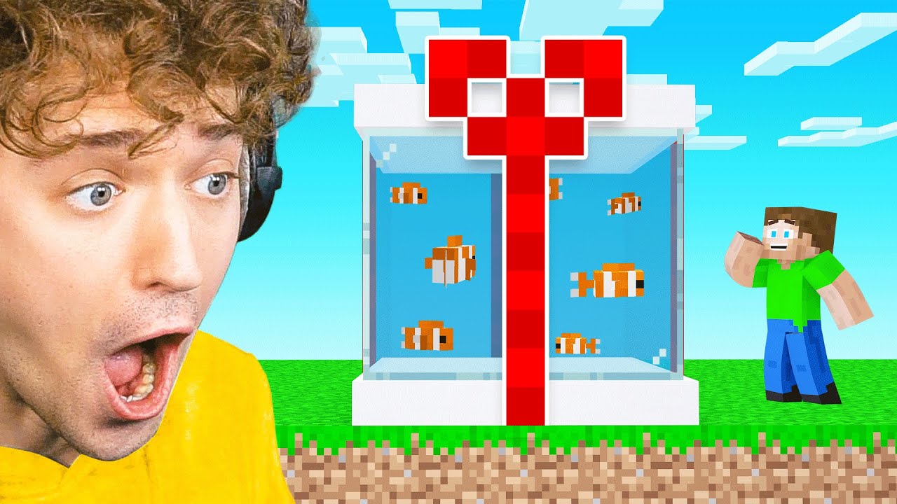 Мой ЛУЧШИЙ ДРУГ дал мне 100 РЫБ в Minecraft!