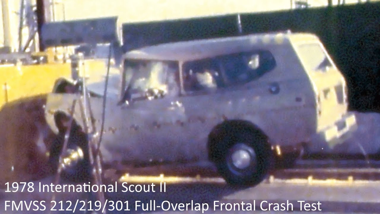 1972-1980 International Scout II FMVSS 212/219/301 30 Mph Full-Overlap Frontal Crash Test