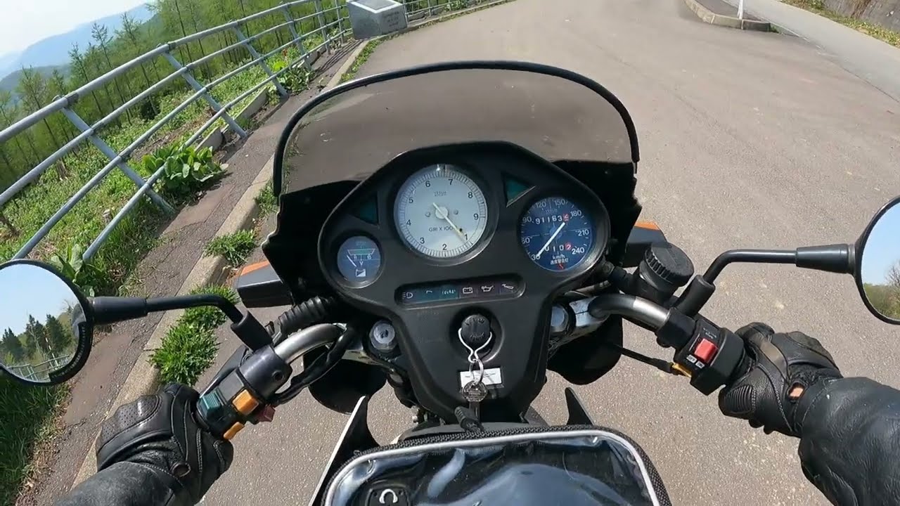 Moto Guzzi Le Mans 3, a fun ride in early spring