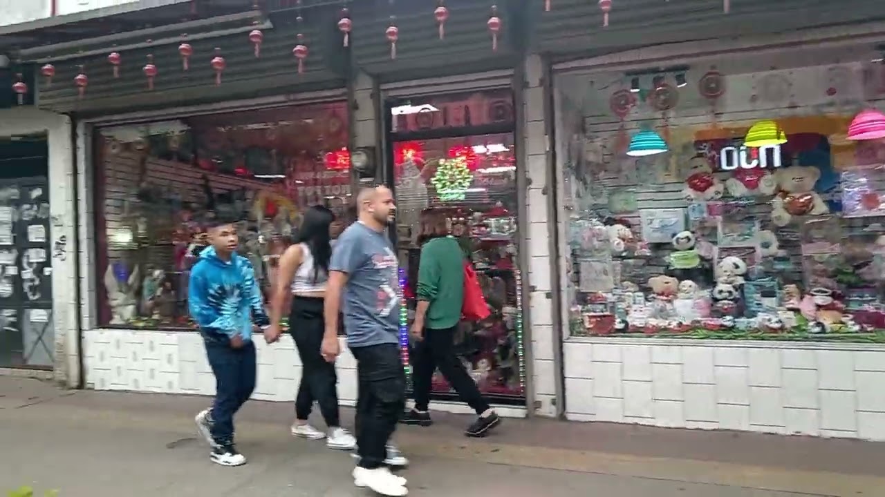 Estamos en el centro de San José la capital política económica de Costa Rica