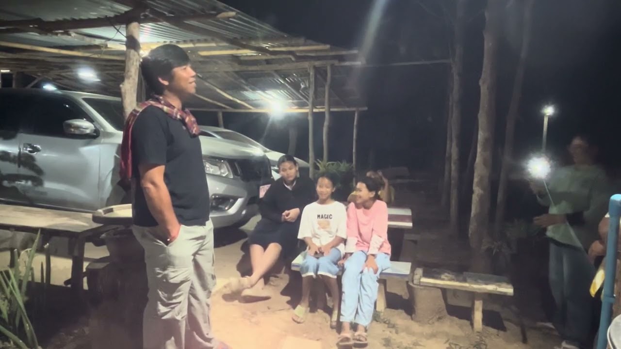 EP.1/3 น้องมีธิดาลาวเป็นไอดอล‼️อยากร้องเพลงพ่อภูเลยสอนเบื้องต้นไห้เด็กๆไปฝึกร้องเพลง