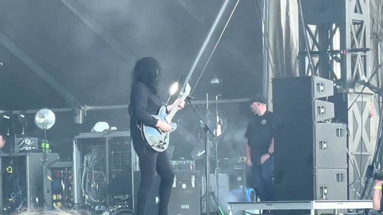 The Pretty Reckless- Heaven Knows (Louder than Life 2022)