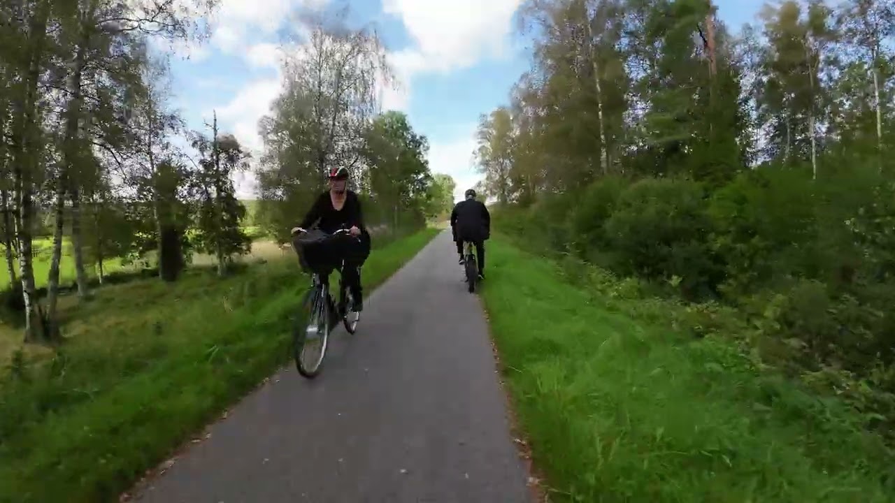 Borås - Ulricehamns - järnväg med cykel på banvallen del 1