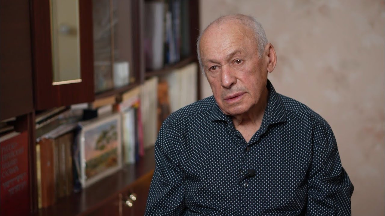 Портрет Сталина и шоколадки со взрывчаткой. Илья Шварц о последних днях гетто в Могилёв-Подольском.