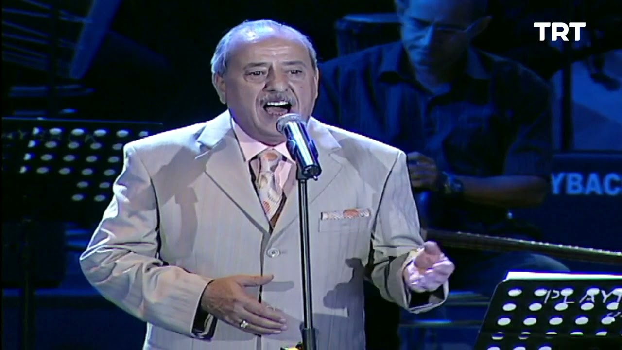 Mükerrem Kemertaş - Vardım ki Yurdundan Ayak Göçürmüş