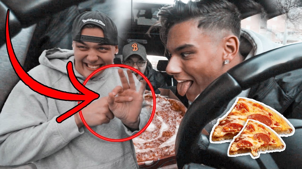 SEXFRÅGOR | MUKBANG ft. Konstiga Bloggen + krockar min bil...
