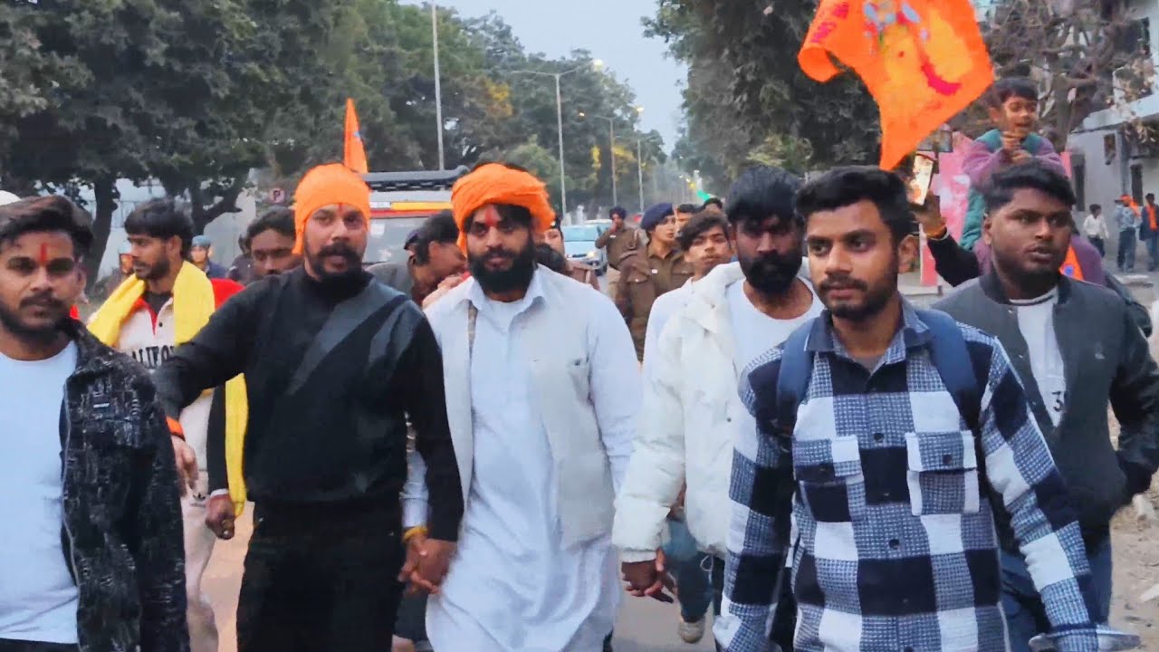 जय श्री राम! महाप्रतिज्ञा यात्रा में उमड़ा जनसैलाब, हर तरफ भगवा 🚩🚩