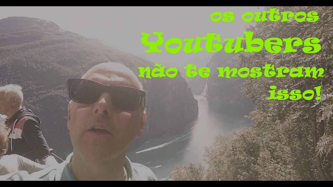 Fizemos um passeio de lancha em um fiorde em um dia, e fomos à PRAIA no fiorde no dia seguinte!