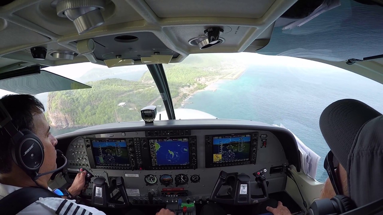 Cessna 208B Grand Caravan EX Landing Bequia Island