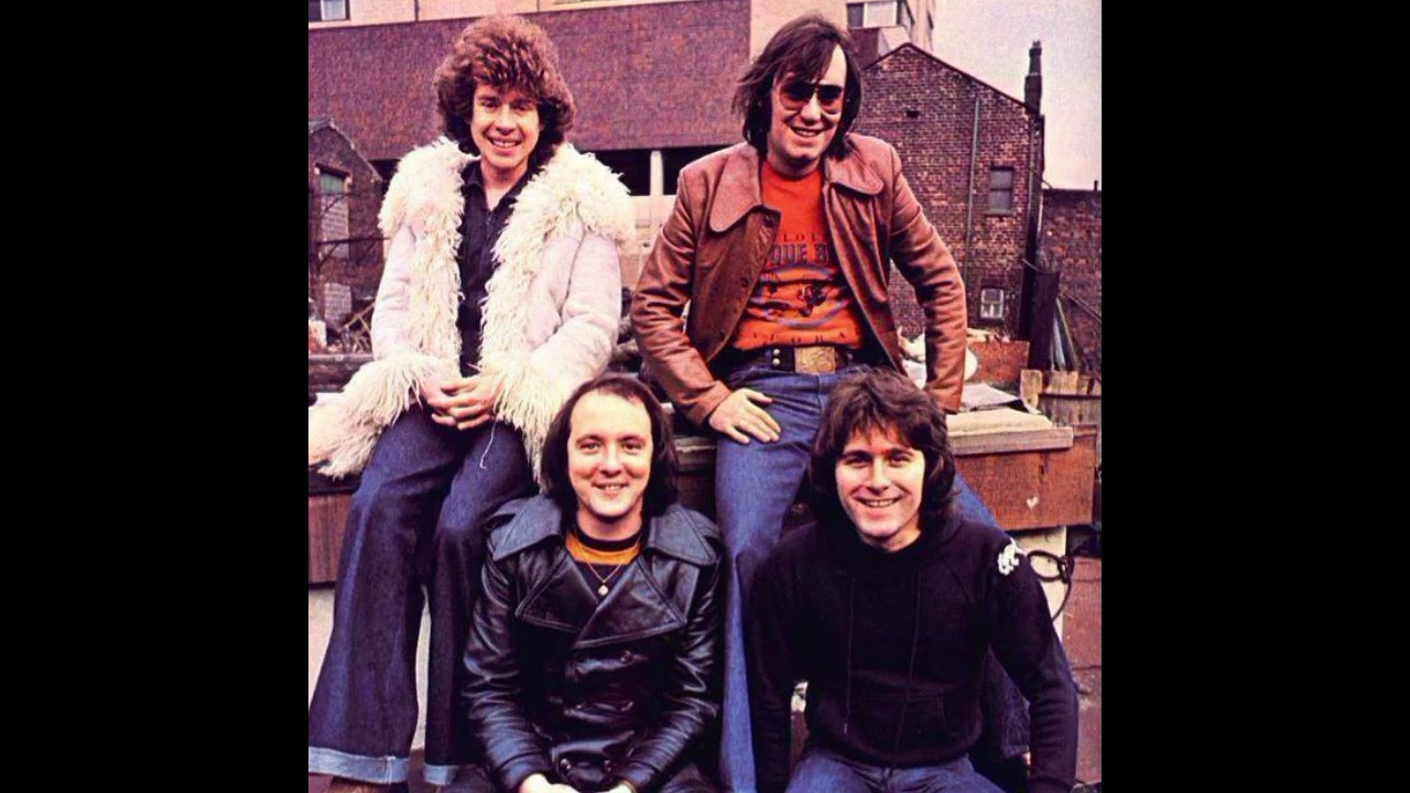 Mud - Lonely This Christmas (1974) (Spliced Extended Mix)