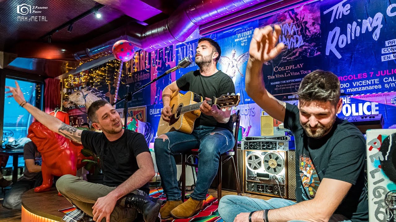 En Otros Labios - Cobardes en Acústico (La Peligrosa, Madrid - Abril 2023)
