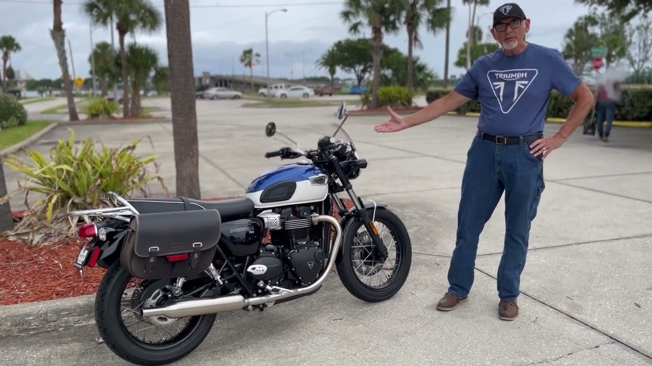 The decked out 2022 Triumph Bonneville T100 in Lucerne Blue/Fusion White