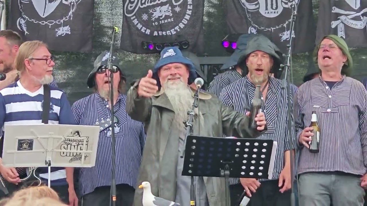 Möwe und die Ölmützen - 24.06.2023, Rostock