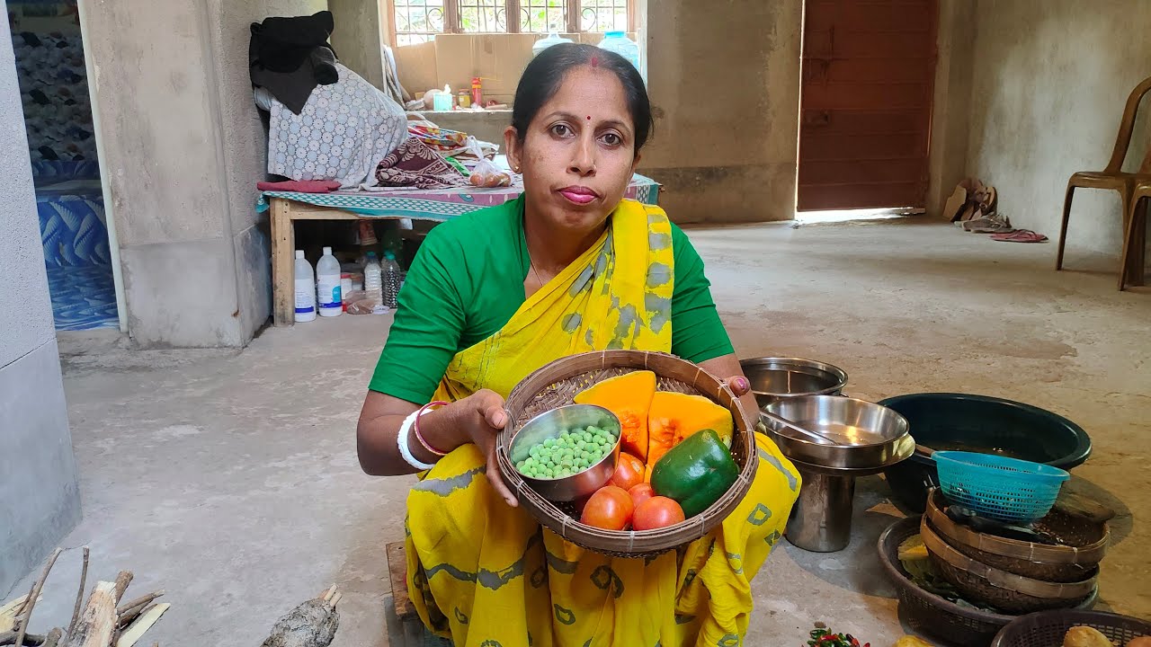 Shimla mirch and matar tamatar ka village style recipe, #villagelife #villagestylecooking #viral