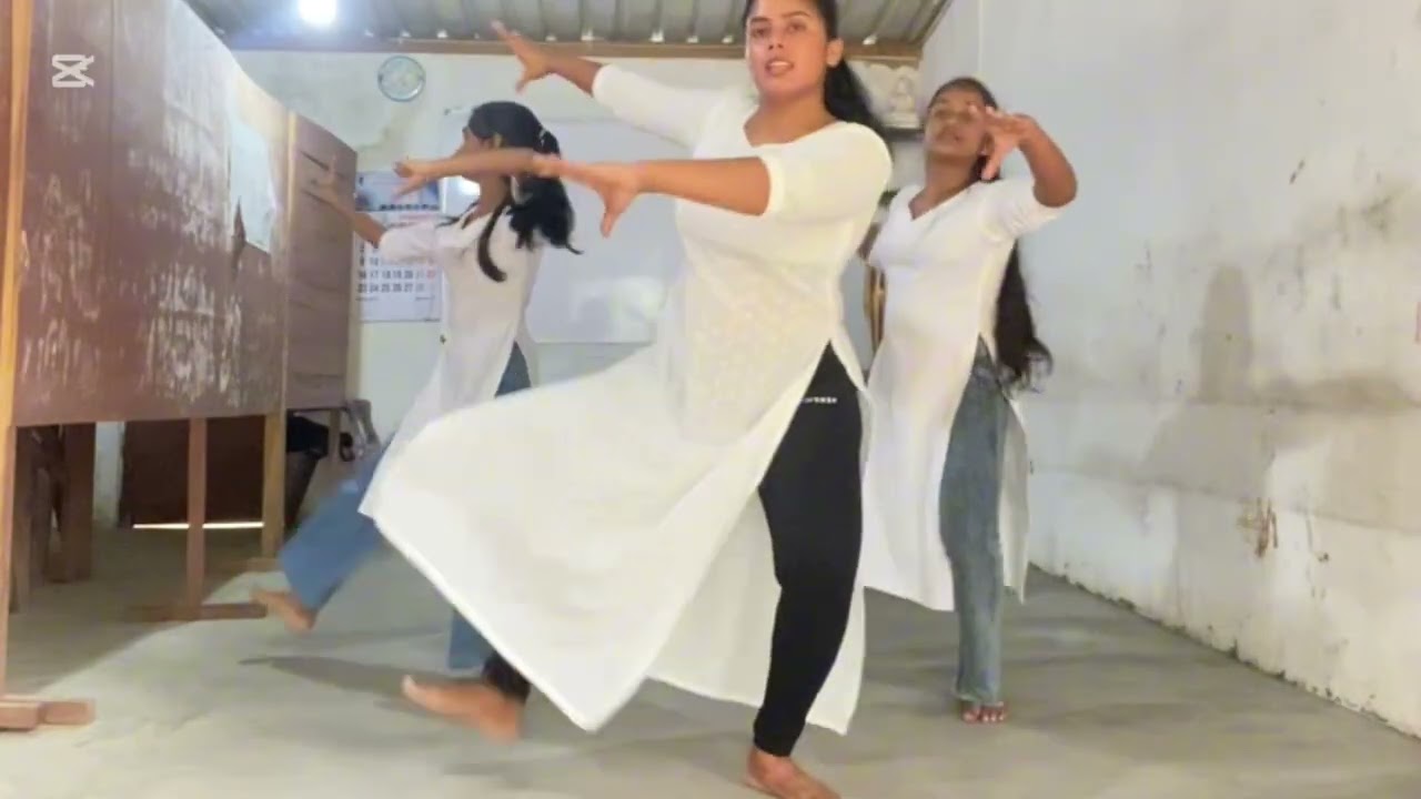 Thuranga Wannama (තුරගා වන්නම) - Traditional Kandyan Dance by Dasuni k de silva and Students