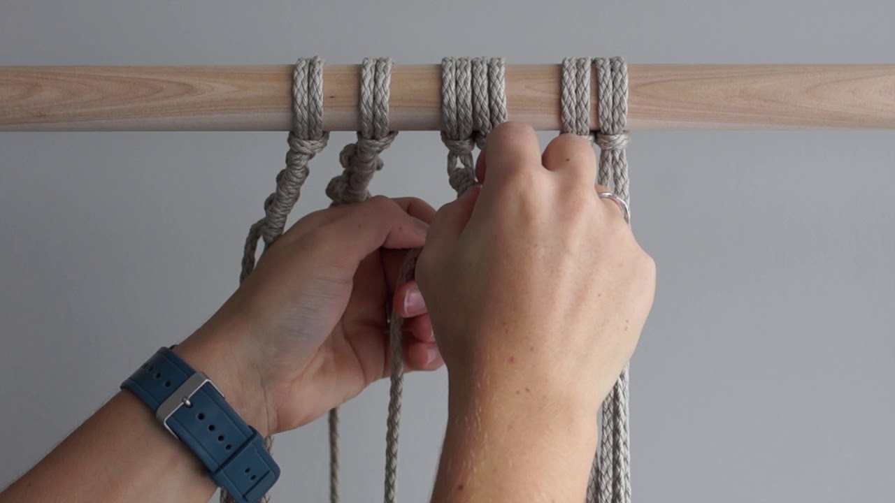 Macrame For Beginners - 28 Days of Knots! Day 25: Half Hitch Knot Patterns