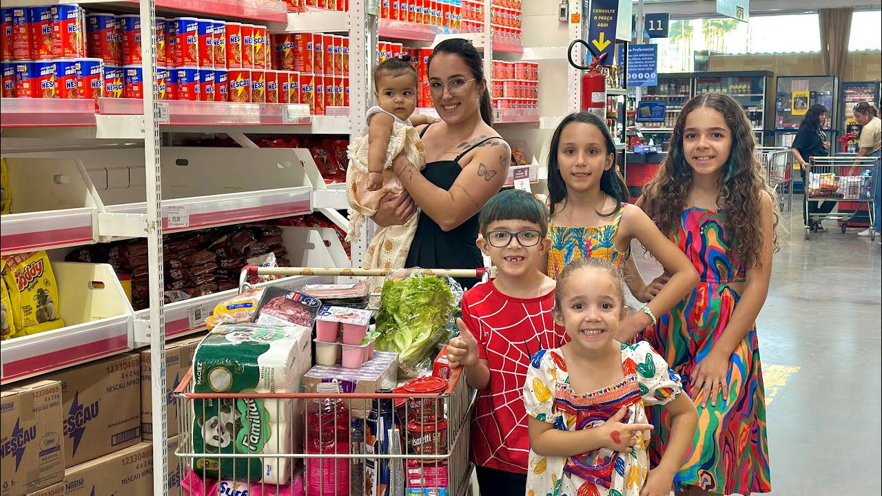 LEVEI 5 CRIANÇAS PRA FAZER A COMPRA DO MÊS | COMPRA PRA 7 PESSOAS COM APENAS 1.000,00 SERÁ POSSÍVEL?