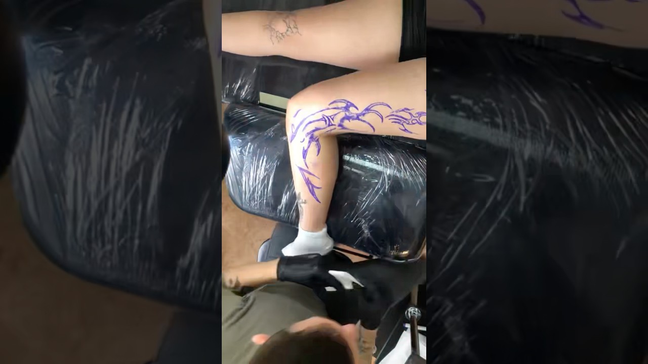 Кастен. Делаю трайбал девочке на ноге. #kasten #tattoo #tattoofun #art #tattooartist #тату