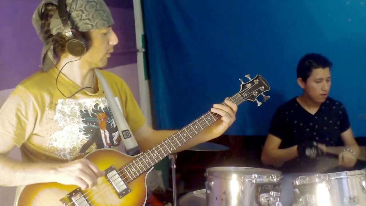 Holográficoz_ Muralla verde_Enanitos verdes_cover