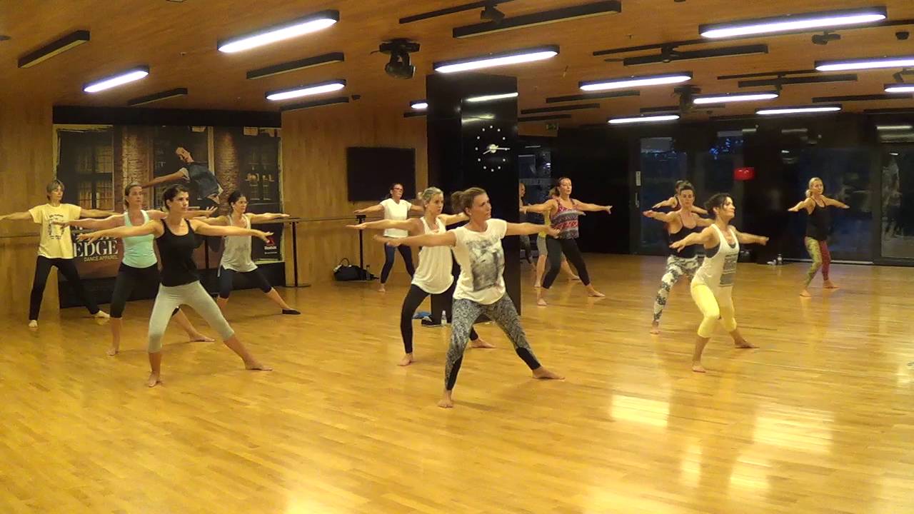PortDeBras Helena Ballova - Riverpark Dance School (8/2016)