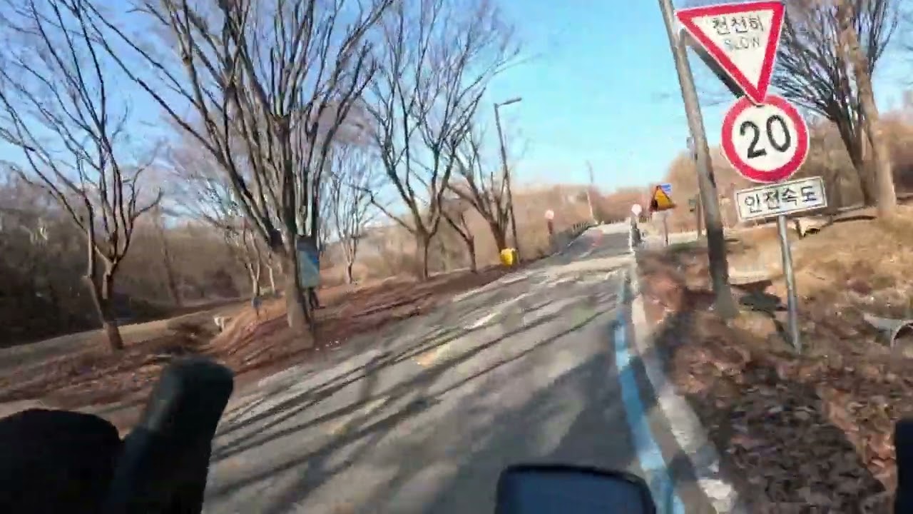 Seoul cycling