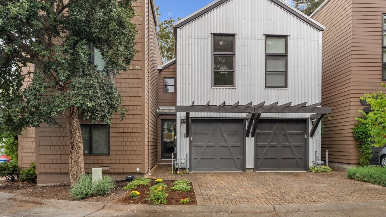532 Grove St, Healdsburg, CA