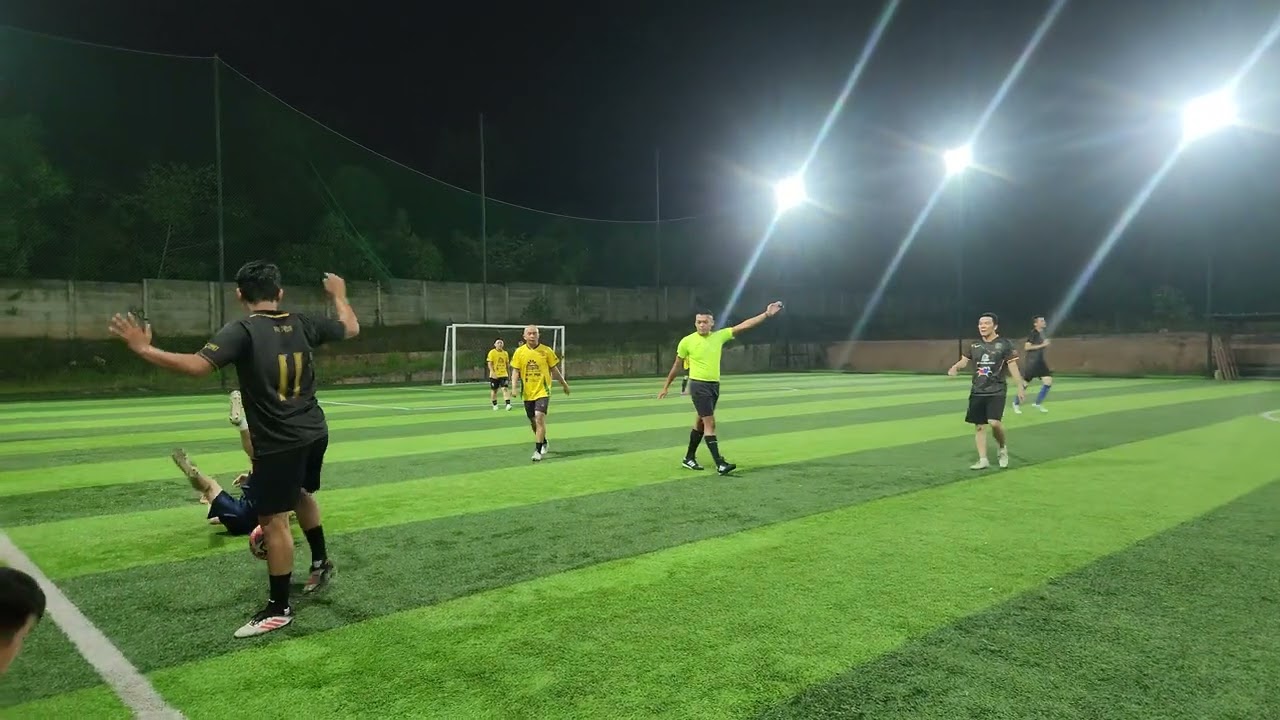 MATCH 3 HITAM 1-0 KUNING