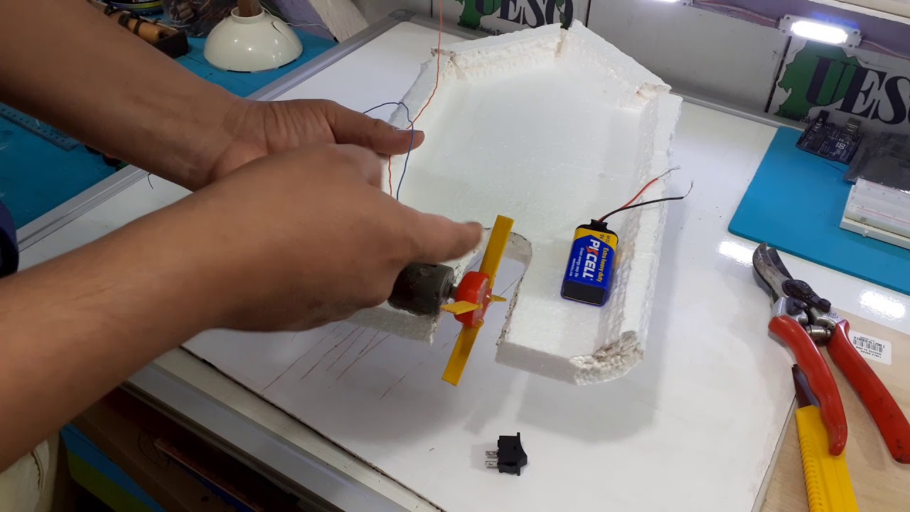 Barco eléctrico casero