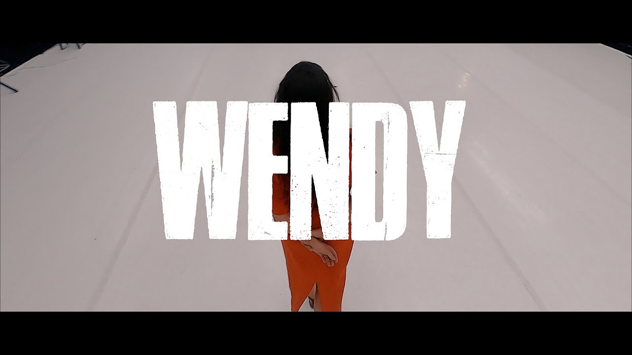 WENDY.  La intrusa. Virginia García | Damián Muñoz