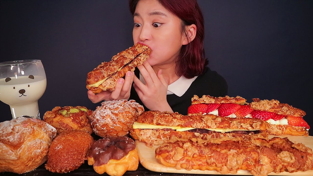[ASMR] 슈크림 폭탄 디저트 리얼사운드 먹방 딸기, 녹차, 초코, 앙버터, 커스타드, 밀크 크림빵 Choux Dessert Realsoud Mukbang