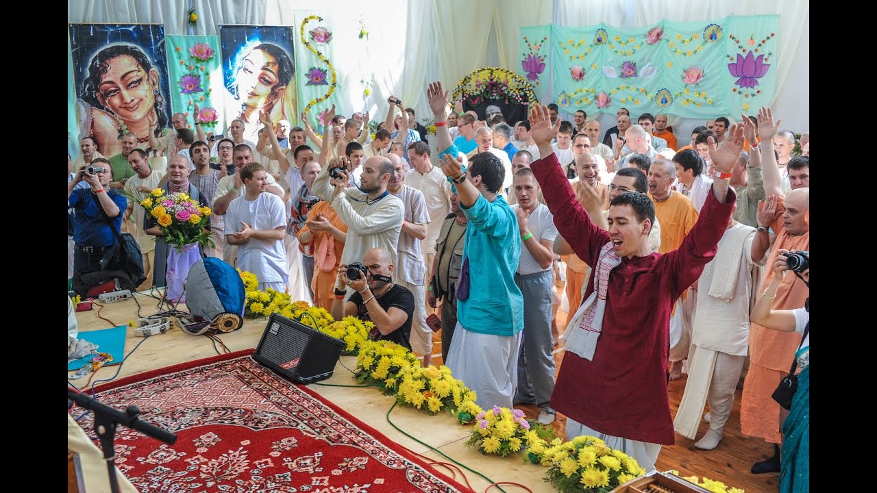 Destination Russia - Kirtan In The Motherland with Indradyumna Swami