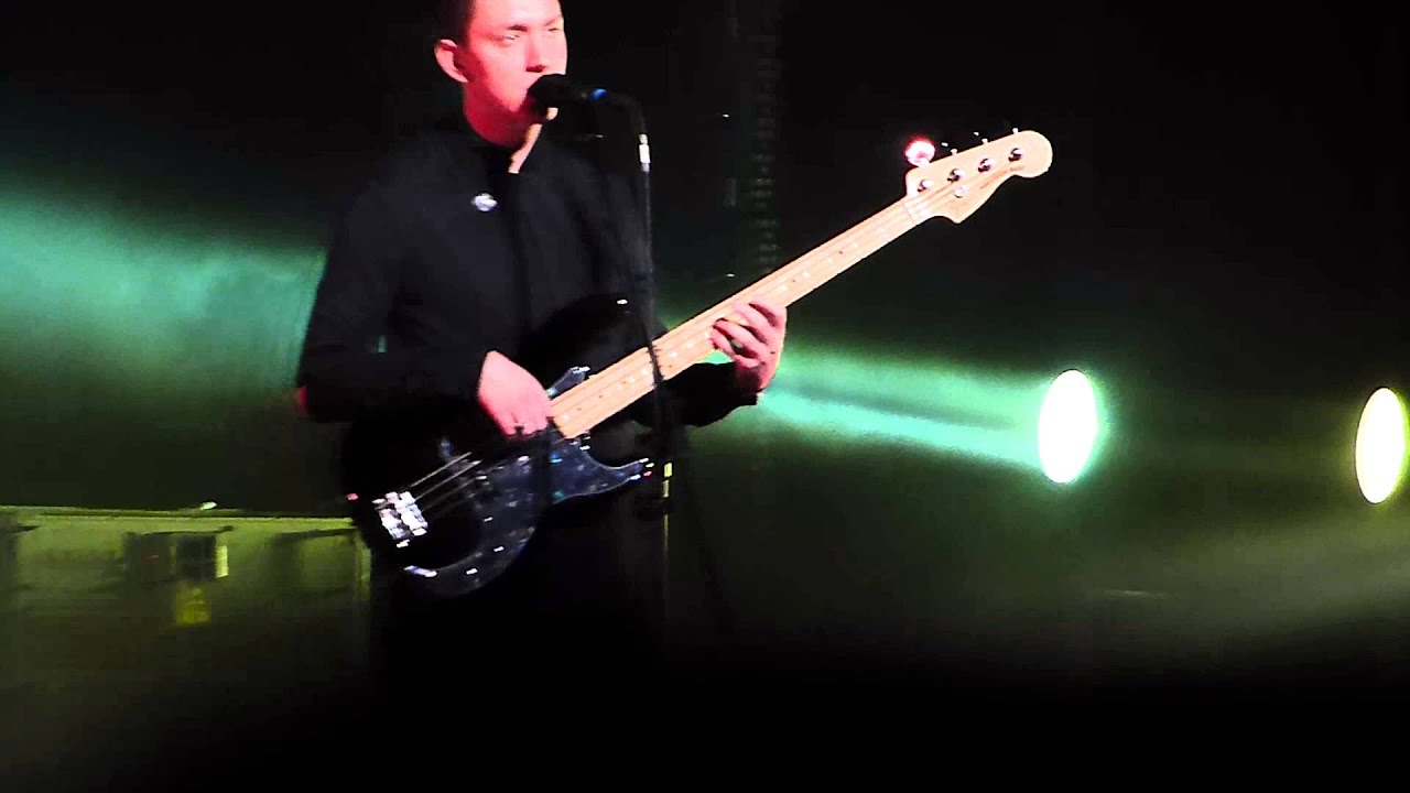 The XX - Heart Skipped a Beat (Live in Singapore)